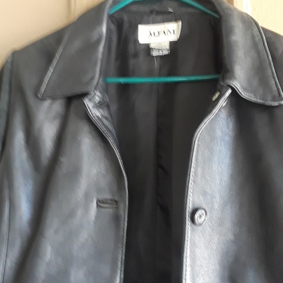 Jacket - Picture 1 of 4